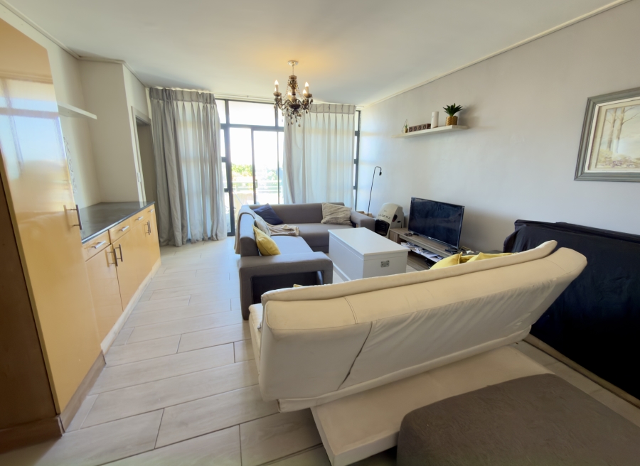 1 Bedroom Property for Sale in Royal Ascot Western Cape